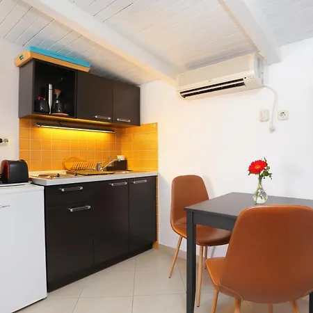 By The Sea - 18953 Apartamento *